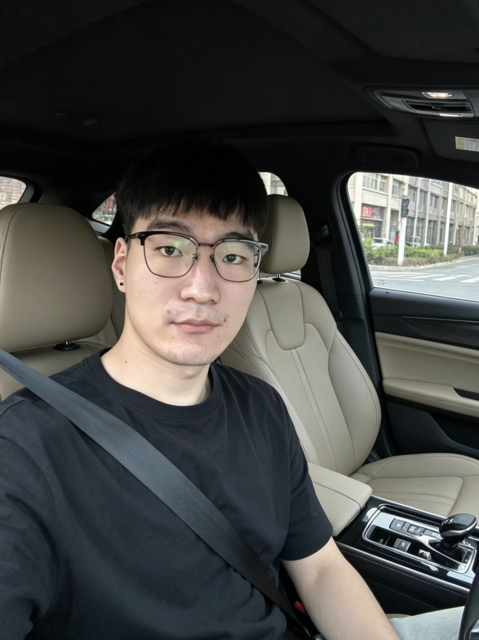 李文龙