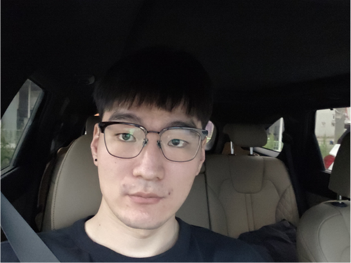 李文龙